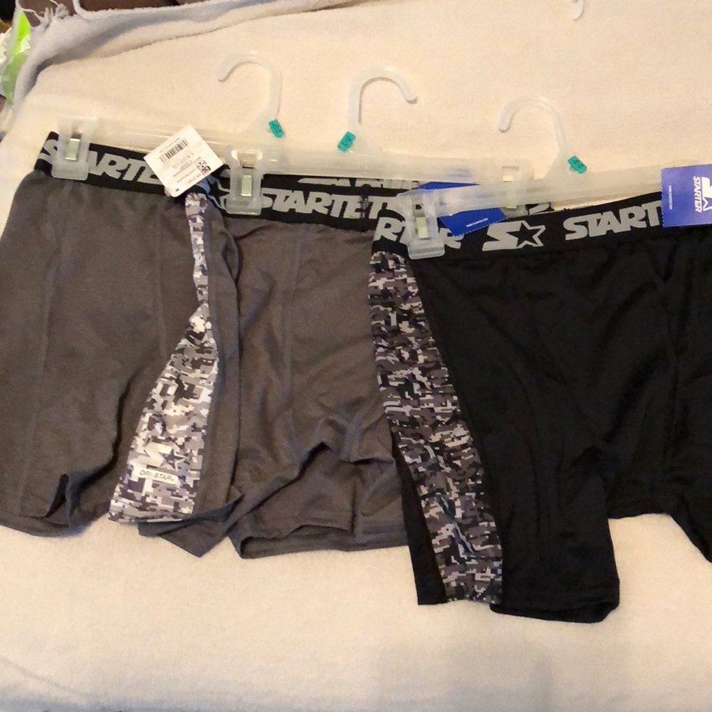 3 Starter DRI-STAR Compression 4” Shorts Boys LRG